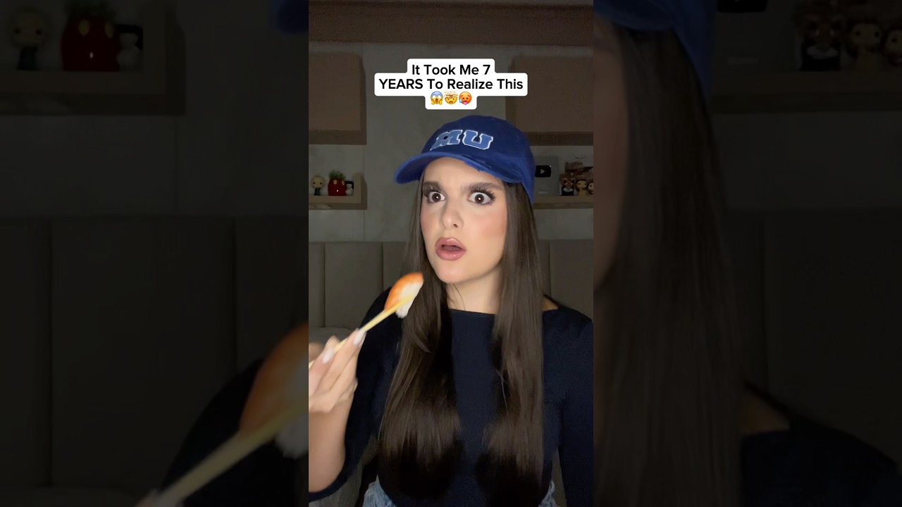 It took me 7 years to notice these Eastereggs😱🤯#frozen #frozen2 #zootopia #disney #mistery #theory