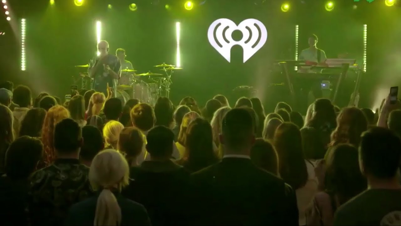 Lauv – Tattoos Together [Live at the ~how i’m feeling~ Release Party]