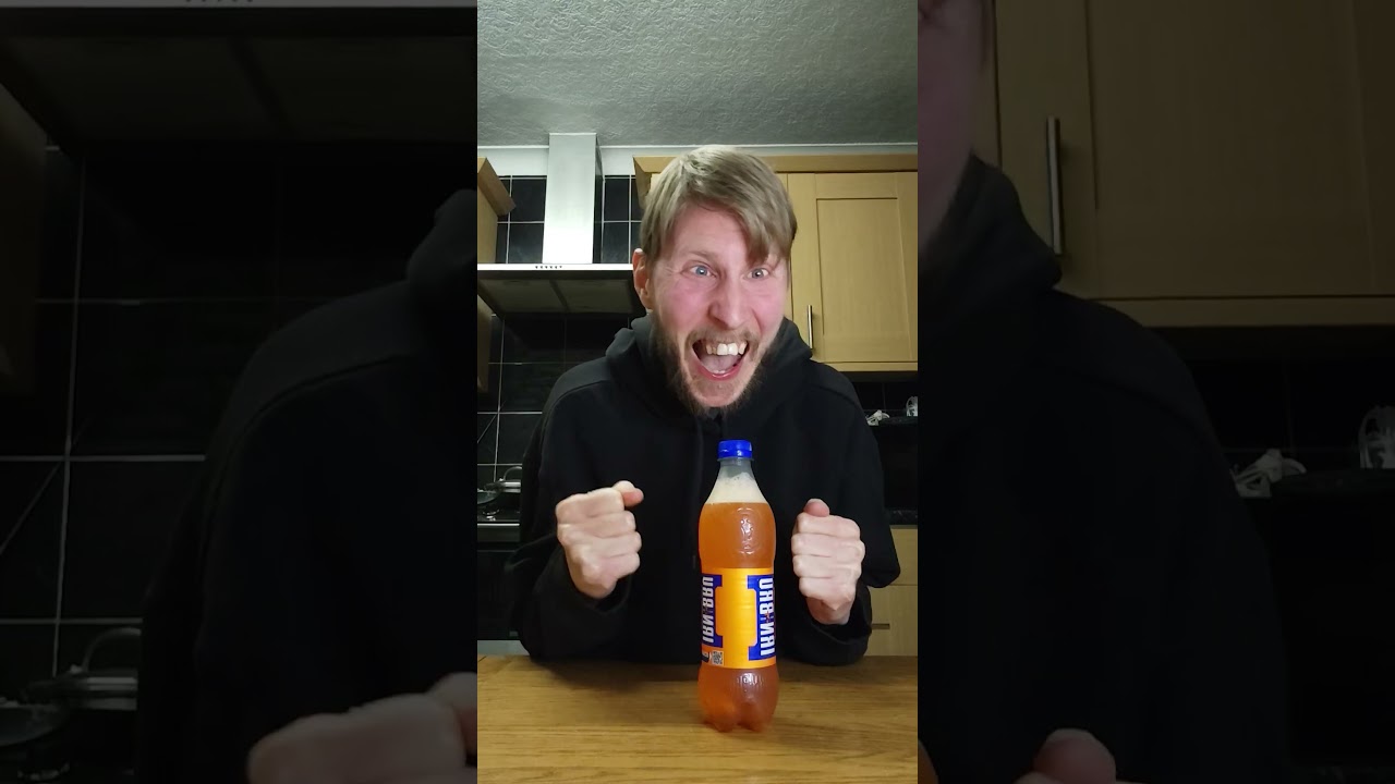 Айрн Бру сводит Люки Вуки с ума