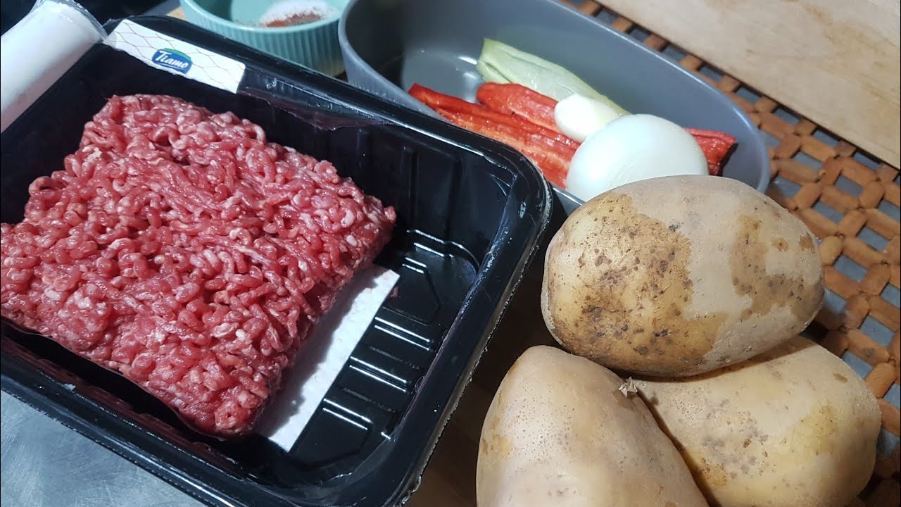En kolay akşam yemeği tarifi lokum gibi pişiyor kıymalı patates