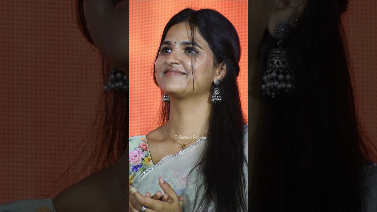 Fabulous beauty Divija Prabhakar in traditional attire