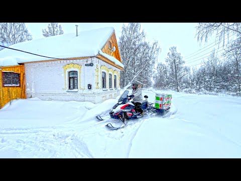 Бытование в снежном плену тихой деревни. Как снежная техника помогает жить и строить за городом