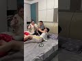 بيحلم وبيتصرف بطريقة مضحكة