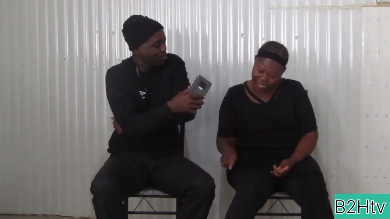 Ezomphakathi EP : 14, Uyazisola ngokuxabanisa umuntu owamfaka emsebenzini nendoda yakhe.