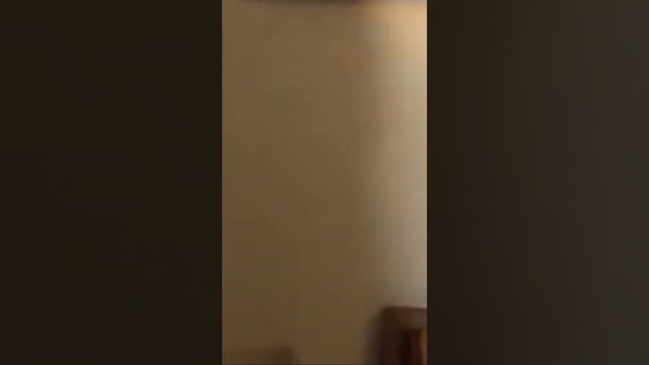 WHO tf airdropped me this 😂