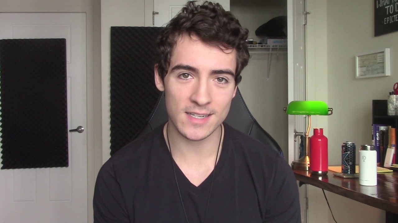 3 Signs You're Her Beta Orbiter