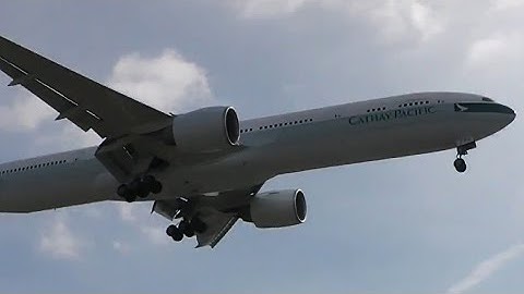 Cathay Pacific 777-367ER [B-KPC] Landing at LAX ᴴᴰ