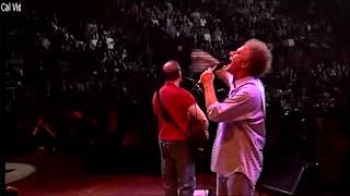 Video thumbnail of "Simon & Garfunkel Bridge Over Troubled Water, Feelin' Groovy Live 2003"