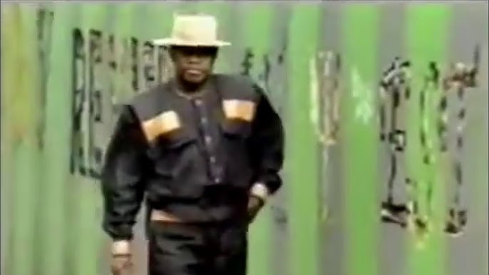 Kasb-hunar maktabi hojatxonasida yashirin kamera pornosini tomosha qiling Incredibles porno onlayn