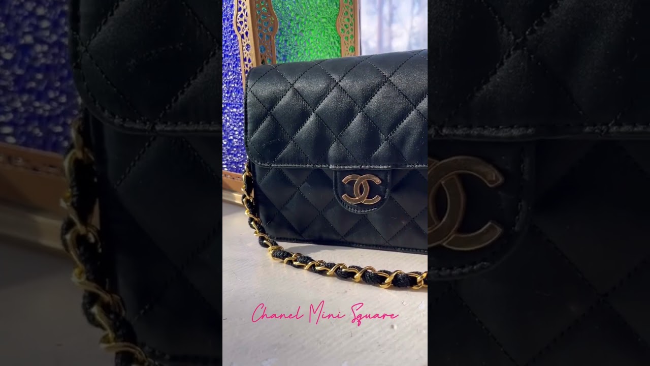 Chanel mini square 