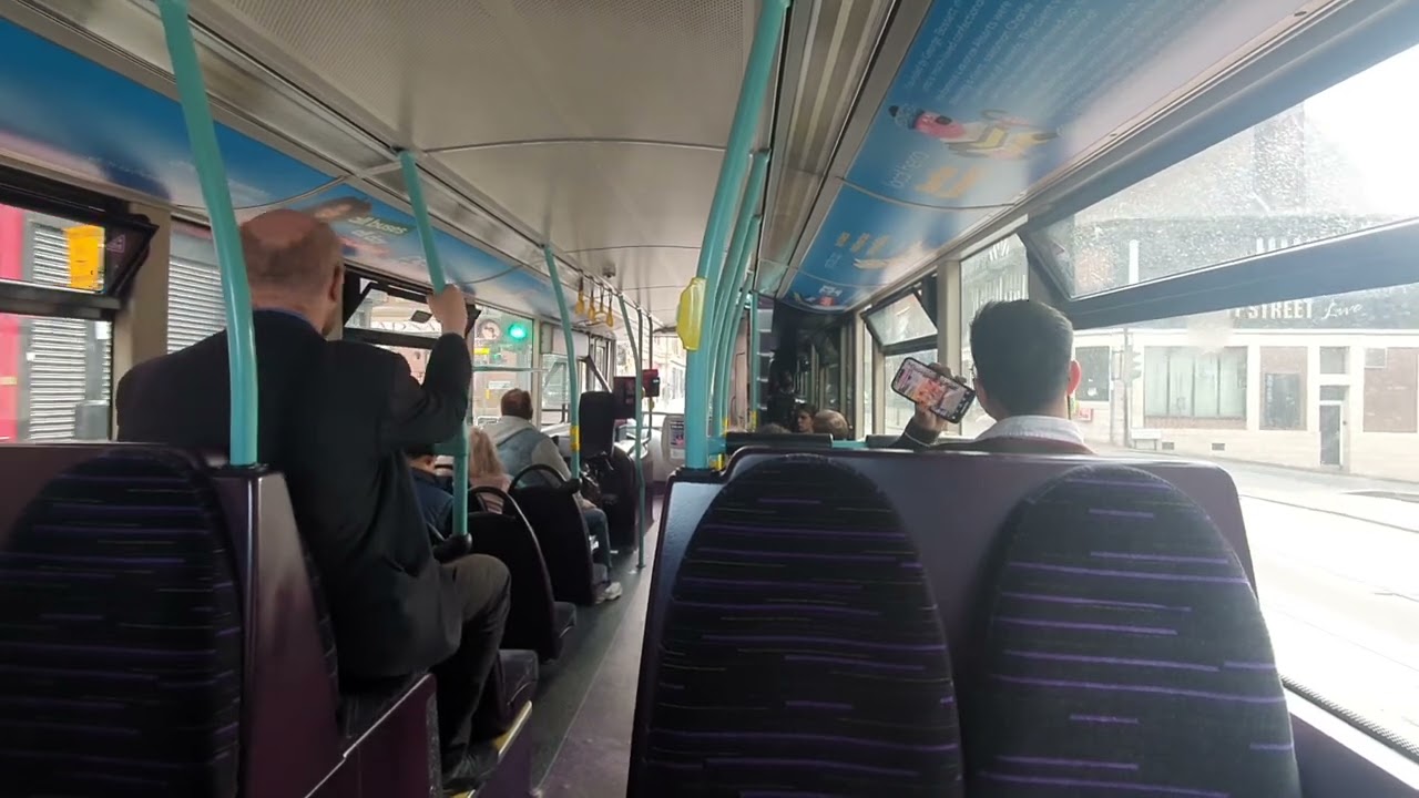 *MONSTER REVS* First Sheffield Volvo B9TL Gemini 37495 (YN08 PLO) Route 52a