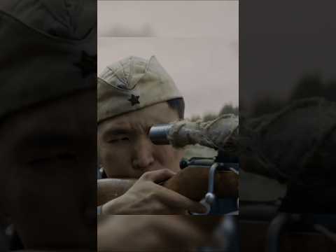 Якутский снайпер расправился с немецкими пулемётчиками #shorts #снайпер #боевик #история