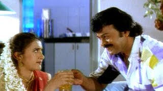 Watch bangaram techhi video song from iddaru mitrulu movie featuring
chiranjeevi, sakshi sivanand directed by k. raghavendra rao,music mani
sharma. n...