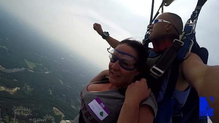 Kimberly Ryan - Skydive Pepperell - www.skyjump.com