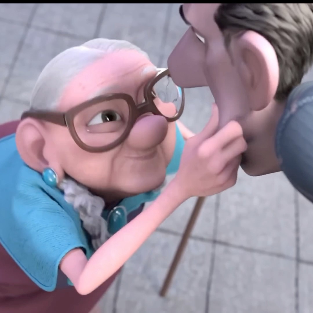 A VOVOZINHA QUERIA ATRAVESSAR A RUA E O CARRO PASSOU #shorts #animation