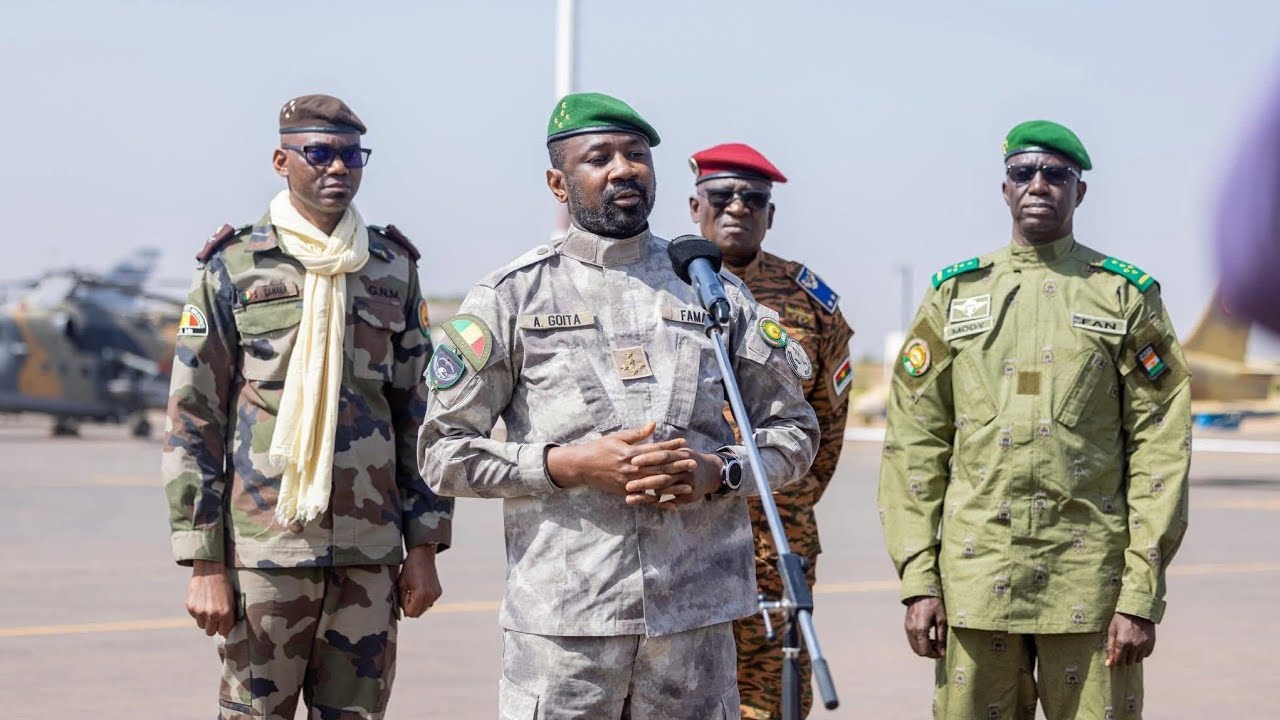 Force Unifiée de l'AES : Le Président Assimi Goïta remet l'étendard au Commandant Daouda Traoré