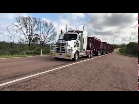 The Longest Truck Road Train In Australia Australia Youtube