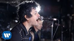 Green Day - Revolution Radio (Official Music Video) - Durasi: 3:03. Green Day - Revolution Radio (Official Music Video) - Durasi: 3:03.