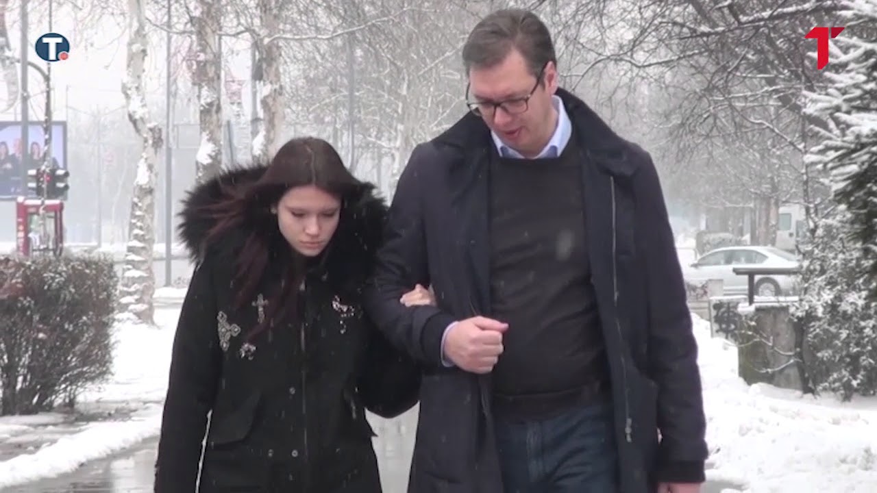 Aleksandar Vučić glasao sa ćerkom Milicom