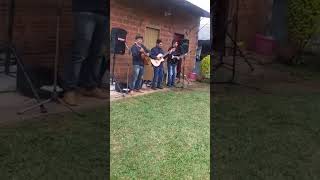 Destrozando La Polka Paraguaya Con La Guitarra