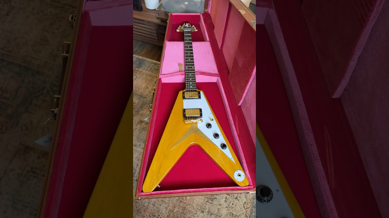 New Gibson Custom Shop 1958 Korina Flying V Natural!