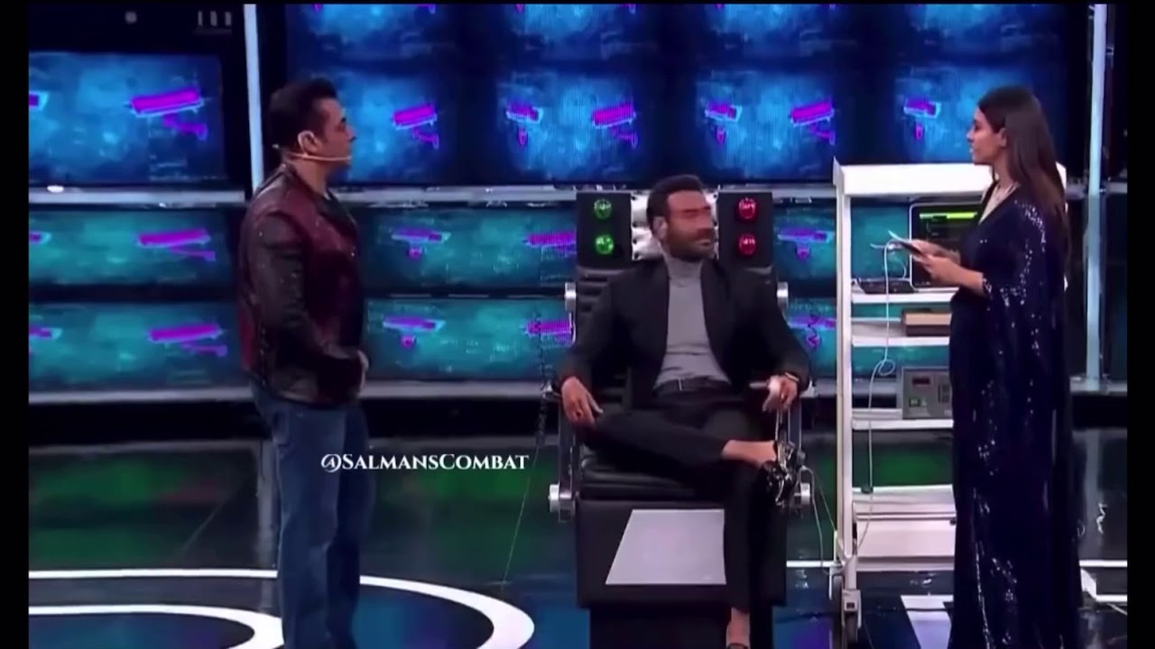 Cute Kajol and Ajay Devgan with Salman Khan Big Boss