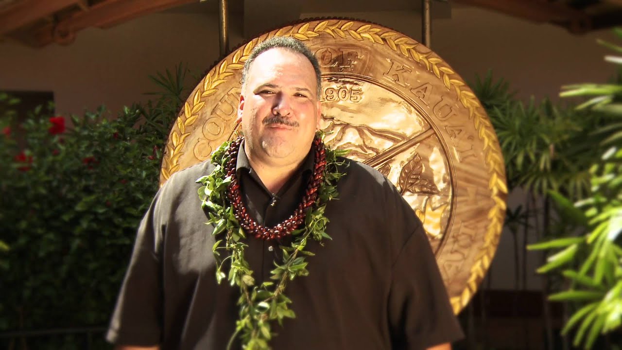 Mayor Carvalho Welcomes Kauai's Visitors - KVIC-TV3 [PSA]