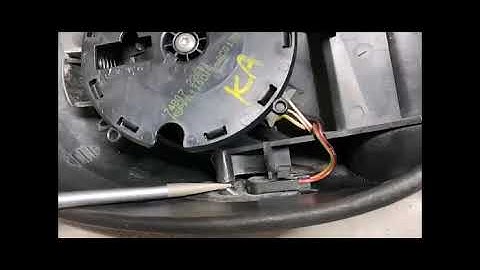 Ford KA Fiat 500 - How to replace the outside temperature sensor underneath the wing mirror.