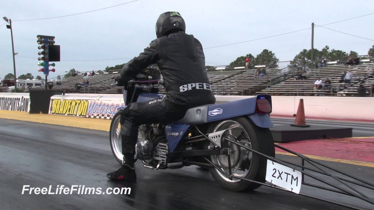 Troy Moore's Kawasaki KZ at Bradenton Motorsports Park