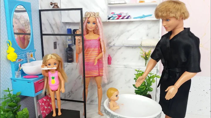 Familia de muecas Barbie Rutina matutina en una ca...