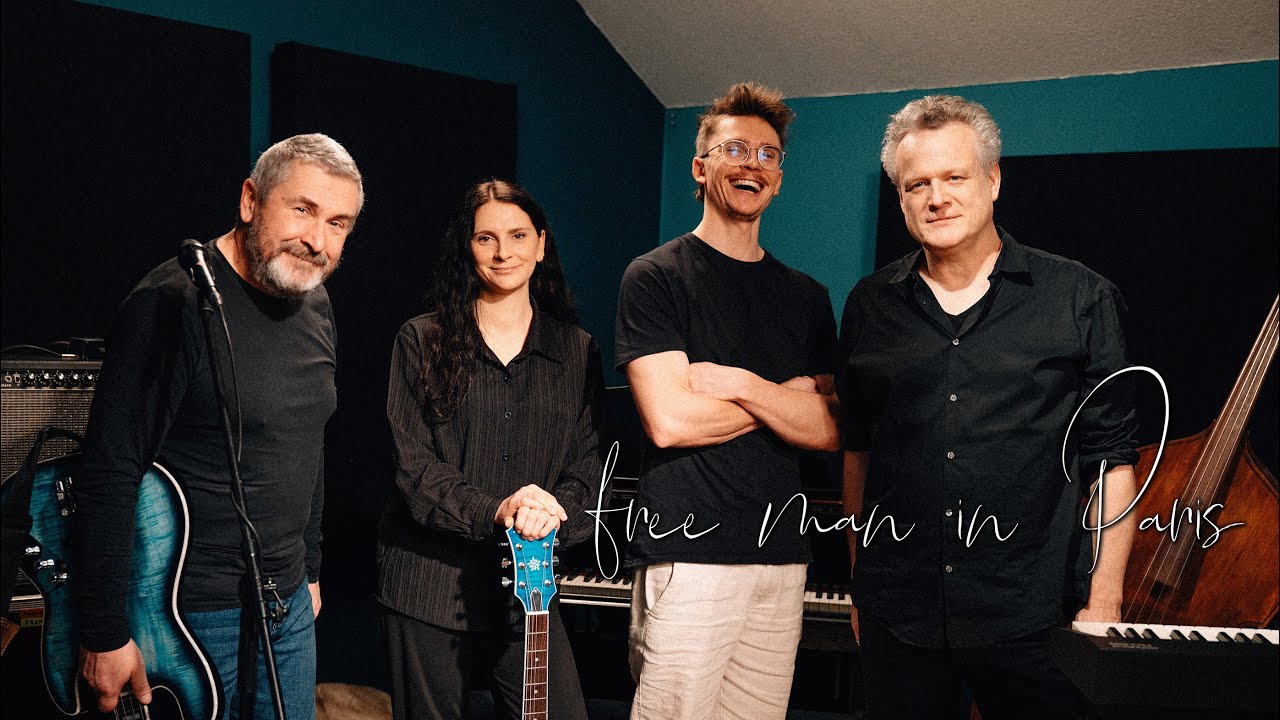 Michelle sings Joni - Free Man in Paris (Joni Mitchell Tribute)