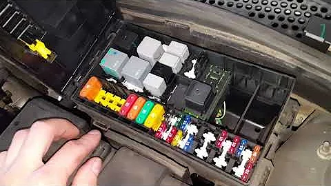 2007 Ford Focus A.C. Relay and Fuse Location
