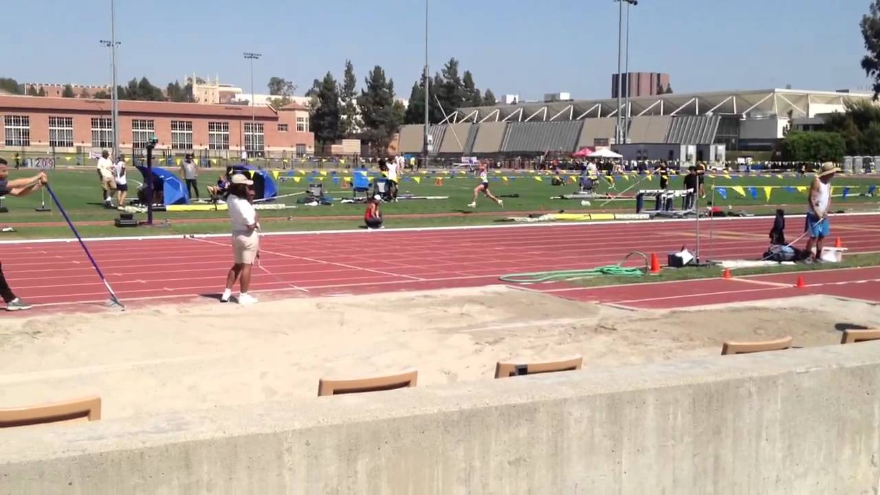 Victor Berezovskiy pole vault 3.94 UCLA South California Ch YouTube