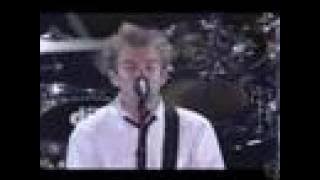 Download lagu Sum 41 - In Too Deep (Live)