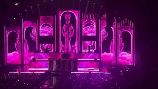 NICKI MINAJ - ROMANS REVENGE / MONSTER (LIVE AUSTIN TX)