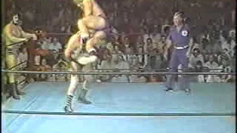 NWA World Wide Wrestling 1979 - Jimmy Snuka & Paul Orndorff vs Brute Bernard & Frank Monte