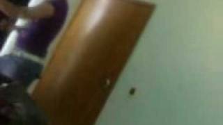 El Adona Probandose La Ropa De Gaby En El Hotel