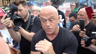 Actor Ross Kemp appears at 'Free Tommy Robinson' protest at Belmarsh Prison, London