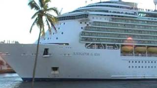 Royal Caribbean Cruise Lines's Navigator of the Seas Sail Away 1-17-2009