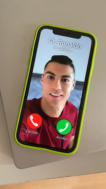 Fake Cristiano Ronaldo say to NikPig siuuu!