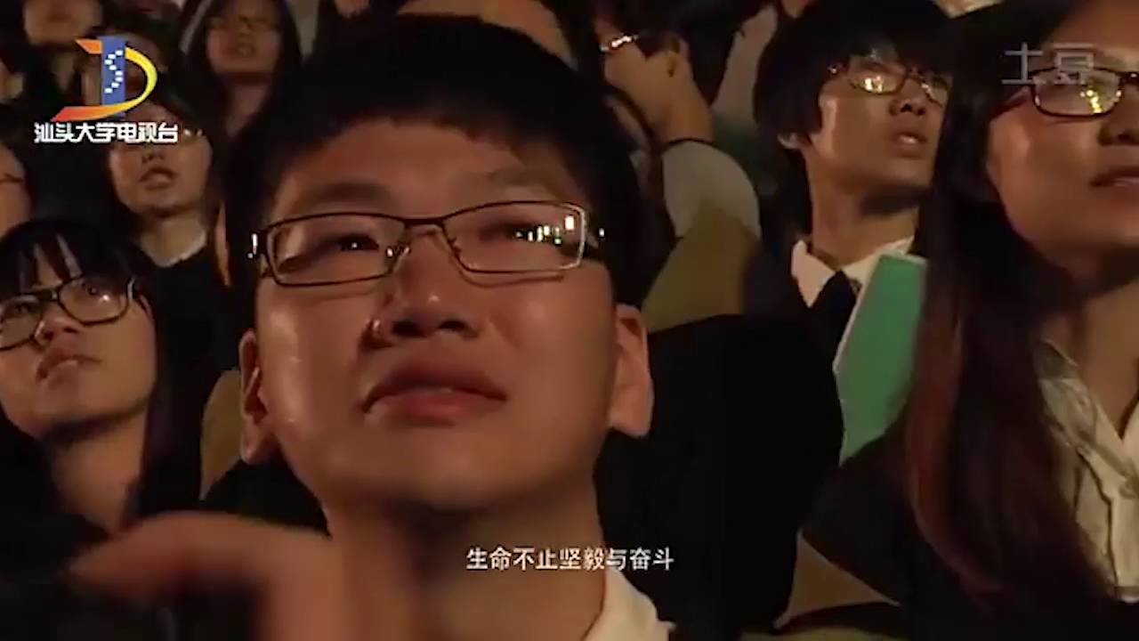 《光輝歲月》改成汕大校歌 唱喊畢業生