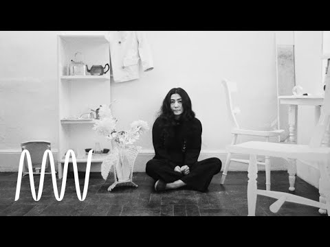 When John Lennon met Yoko Ono When John Lennon met Yoko Ono