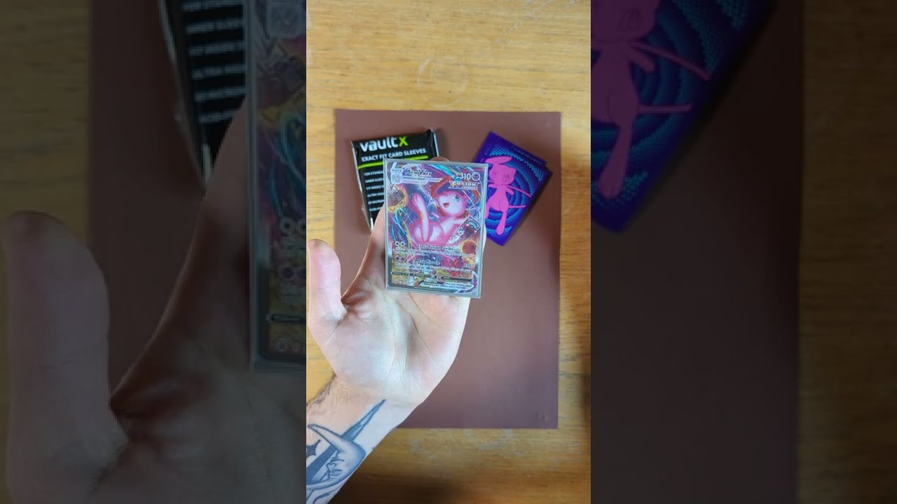 How to double sleeve your trading cards 