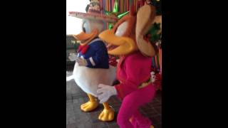 Donald Duck & Panchito Pistoles Twerking