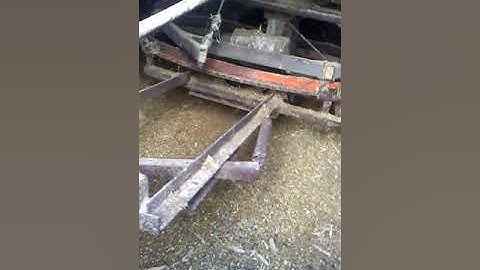 Silo unloader working