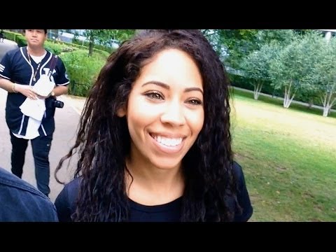 Pokin My GF's Booty in London (Vlog #451)