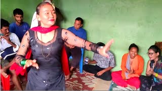 ए आम्मा हो कति खत्रा नाच हो !! New Nepali cultural Dance Female vS Male ||
