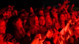 Candelas Gyda Alys Williams Llwythar Gwn Steddfod 2015