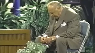 Pray in TONGUES with Kenneth Hagin for 10 Mins.  #kennethhagin #prayer