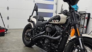 ASSEMBLING AND INSTALLING SPIKED HARLEY FAT BOB 114 SISSY BAR